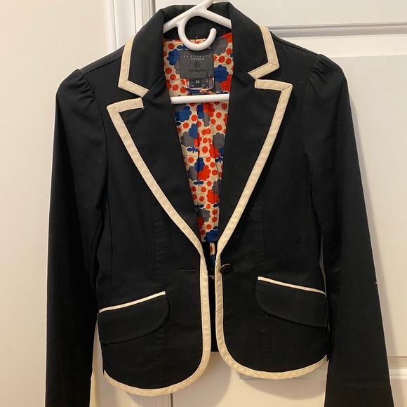 Black Blazer with white piping. - Picture 1 of 7